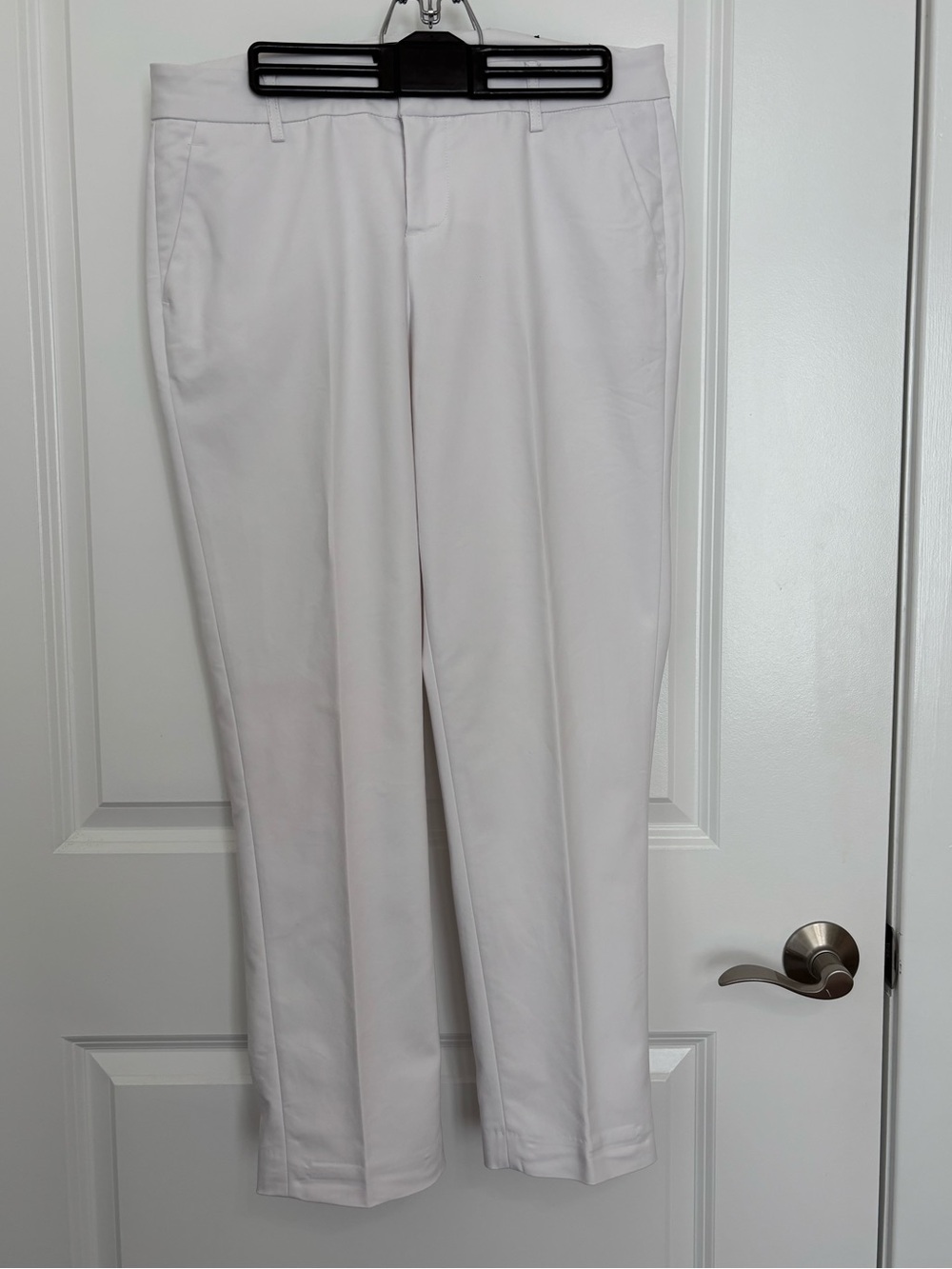 Liverpool Women’s white pants, size 10.